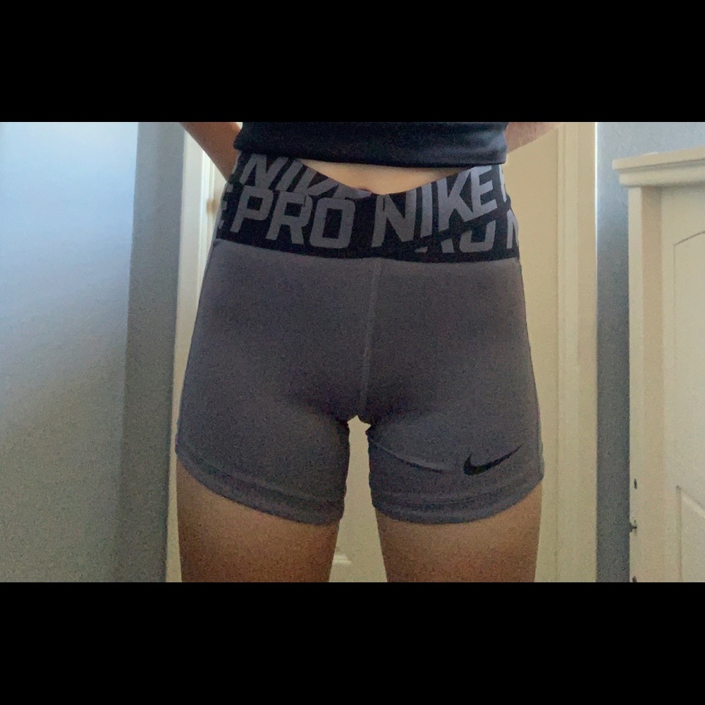 Nike pro intertwist shorts